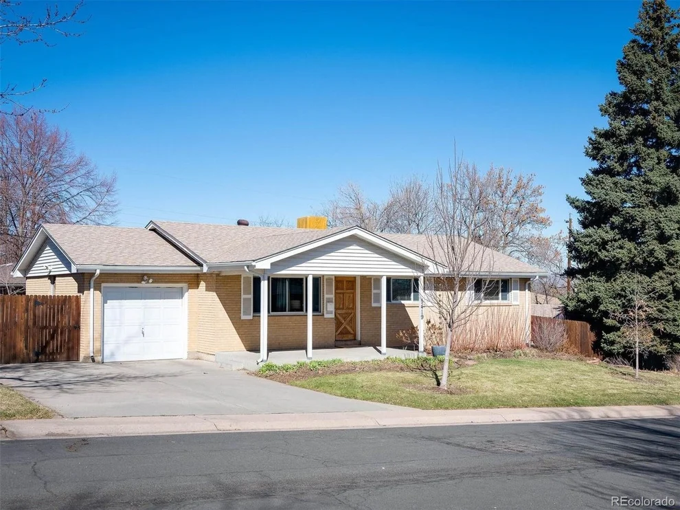 Unit for sale at 5419 S Lakeview Way, Littleton, CO 80120