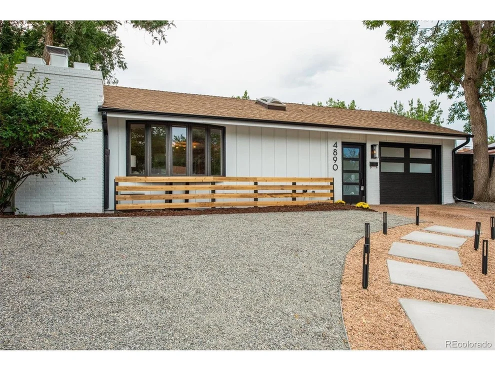 Unit for sale at 4890 E Kansas Dr, Denver, CO 80246