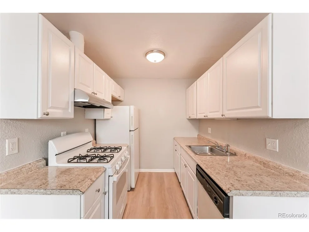 Unit for sale at 10772 E Exposition Ave, Aurora, CO 80012