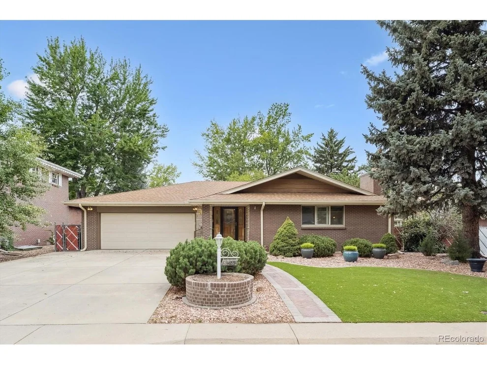 Unit for sale at 3325 Zephyr Ct, Wheat Ridge, CO 80033