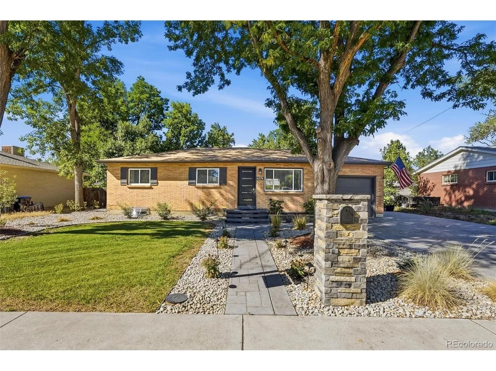 Unit for sale at 6374 Iris Ct, Arvada, CO 80004