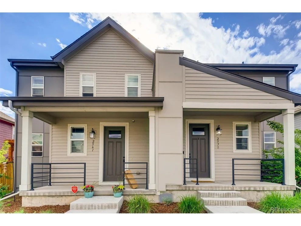 Unit for sale at 2571 Iola St, Aurora, CO 80010