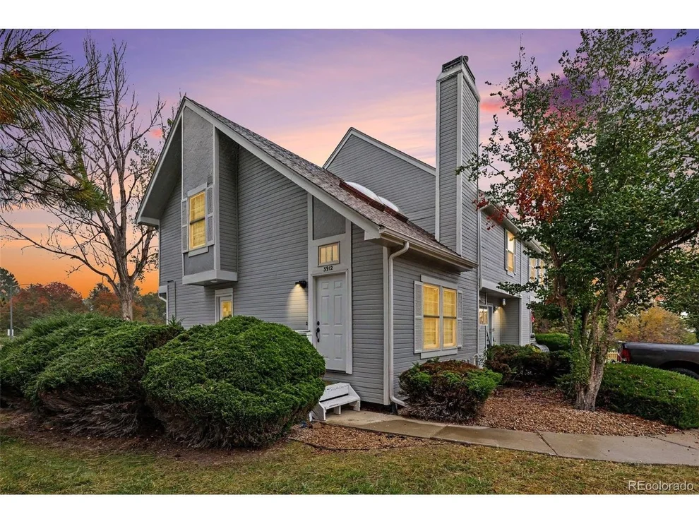 Unit for sale at 3912 S Richfield Way, Aurora, CO 80013