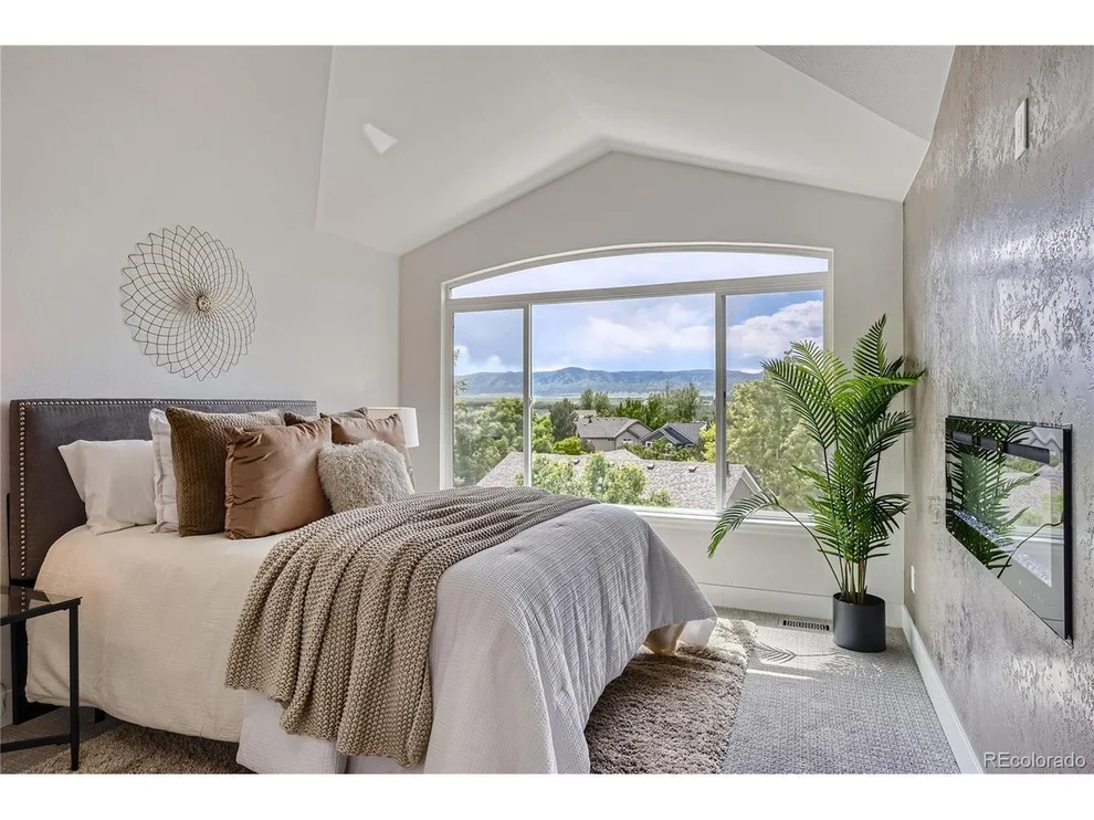 Unit for sale at 7421 S Crescent Ct, Littleton, CO 80120