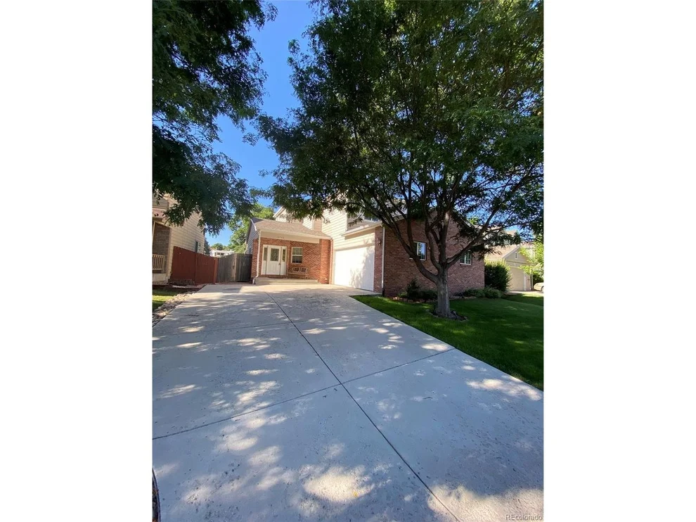 Unit for sale at 18748 E Linvale Cir, Aurora, CO 80013