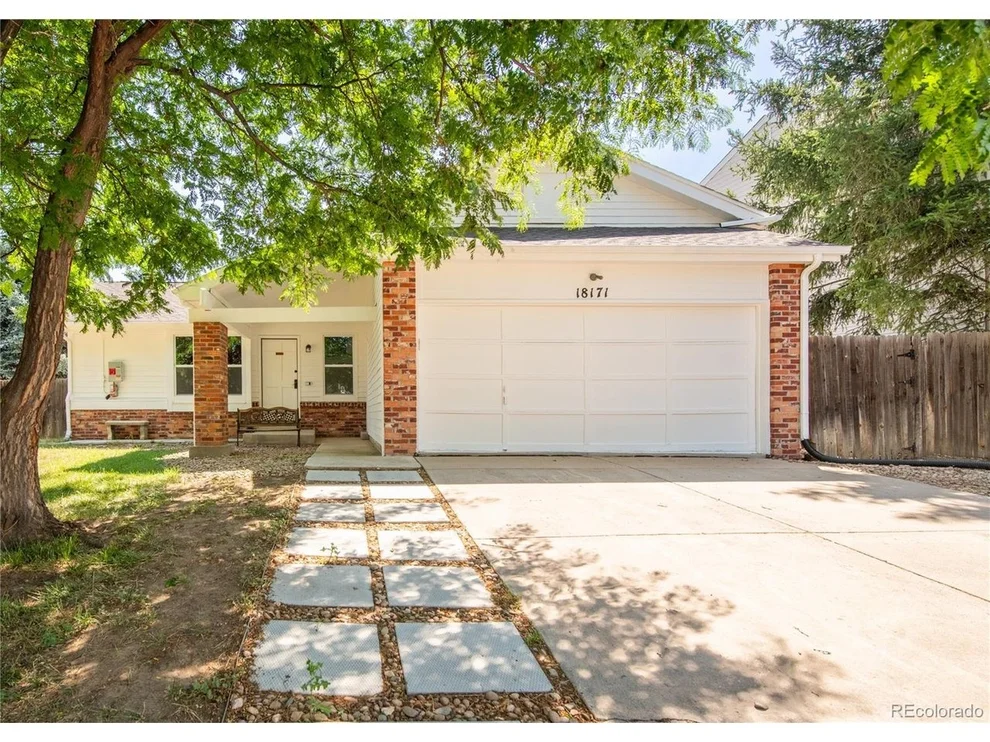 Unit for sale at 18171 E Crestridge Dr, Centennial, CO 80015