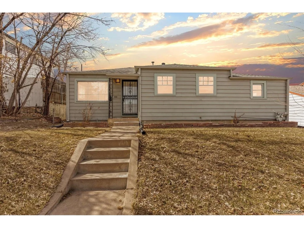Unit for sale at 835 Knox Ct, Denver, CO 80204