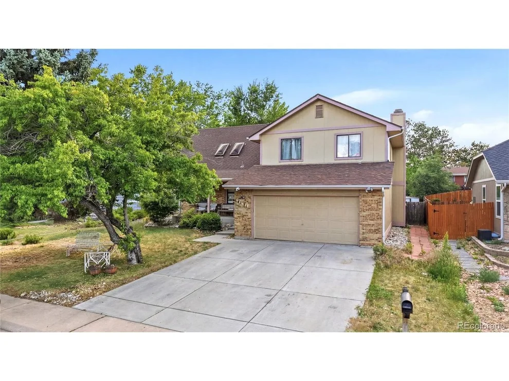 Unit for sale at 2131 S Newark Way, Aurora, CO 80014