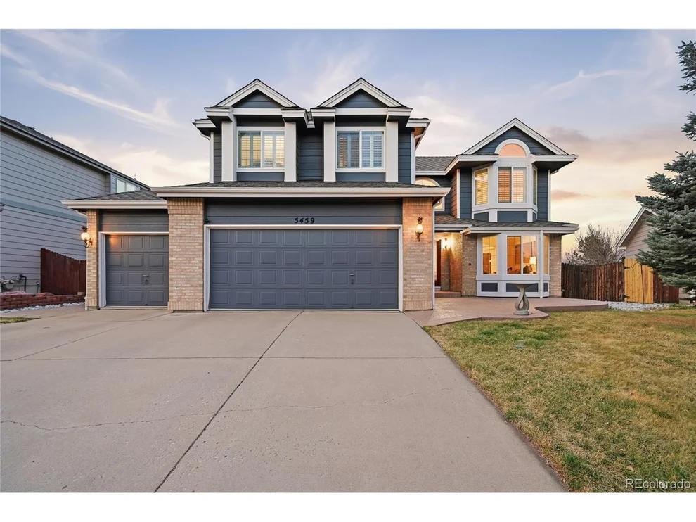 Unit for sale at 5459 E Dry Creek Cir, Centennial, CO 80122