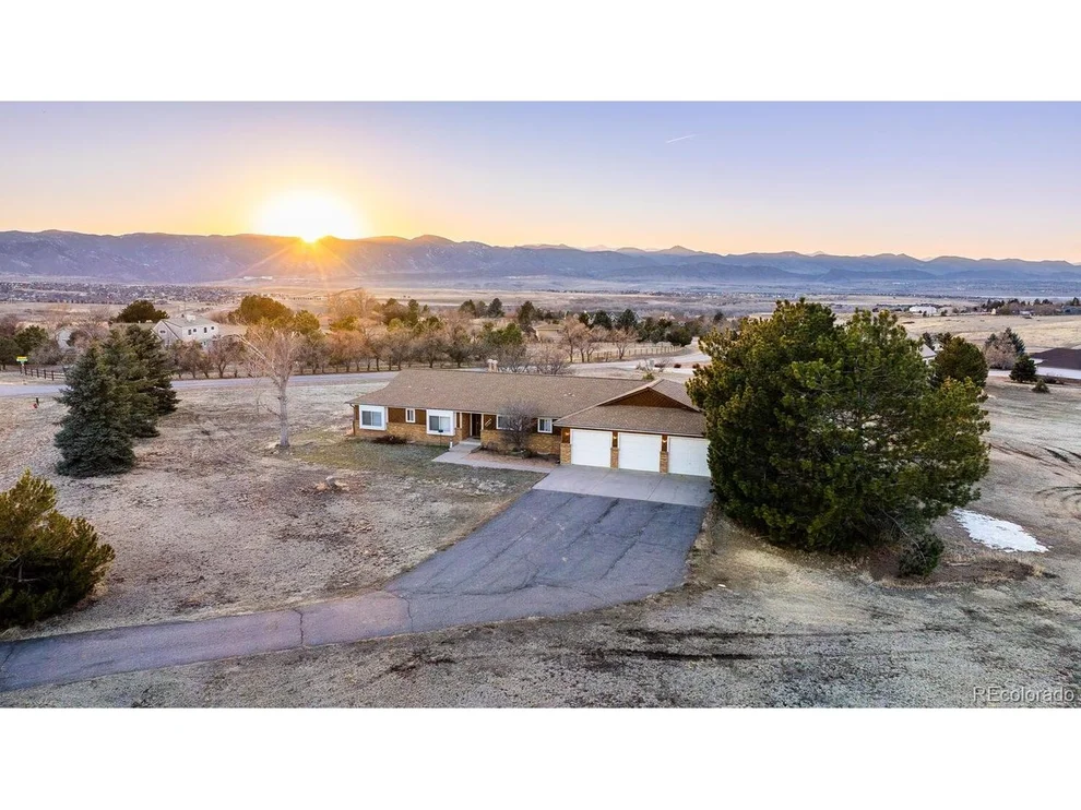 Unit for sale at 10353 N Chatfield Dr, Littleton, CO 80125
