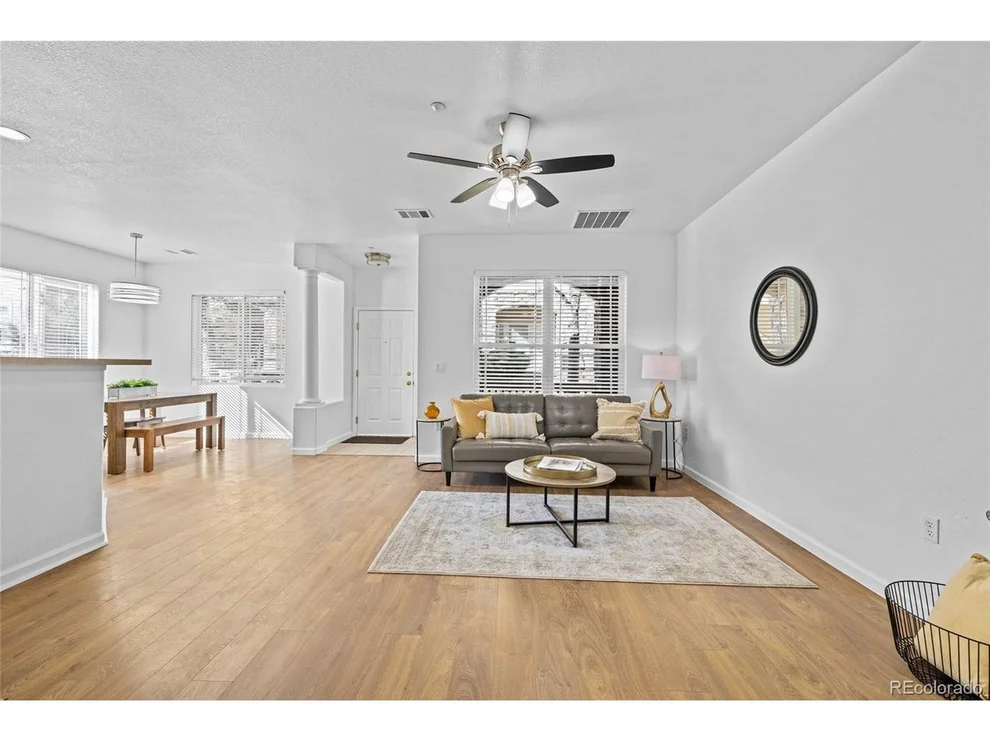 Unit for sale at 8309 S Independence Cir, Littleton, CO 80128