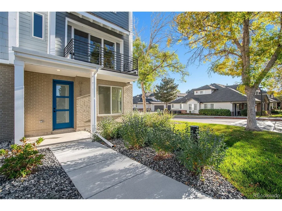 Unit for sale at 888 S Valentia St, Denver, CO 80247