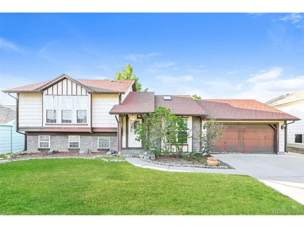 Unit for sale at 21041 E Ida Ave, Aurora, CO 80015