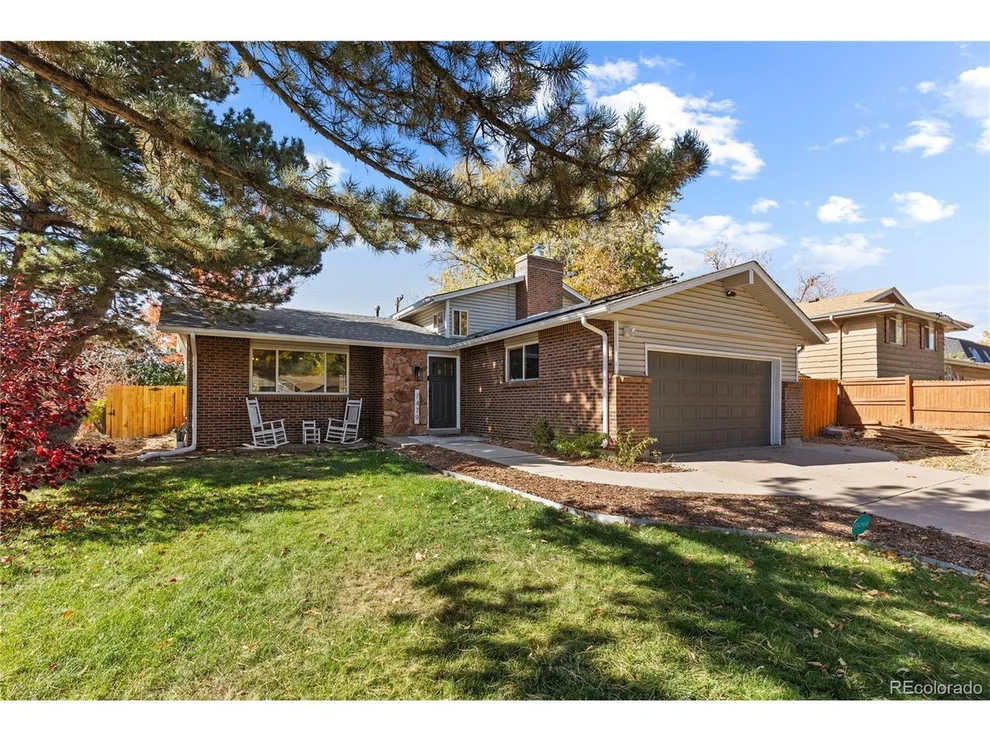 Unit for sale at 7479 S Dahlia Ct, Centennial, CO 80122