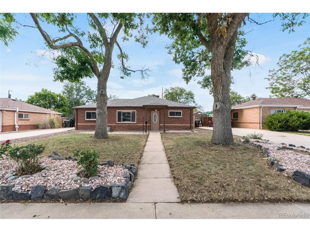 Unit for sale at 1560 Pueblo Ct, Thornton, CO 80229