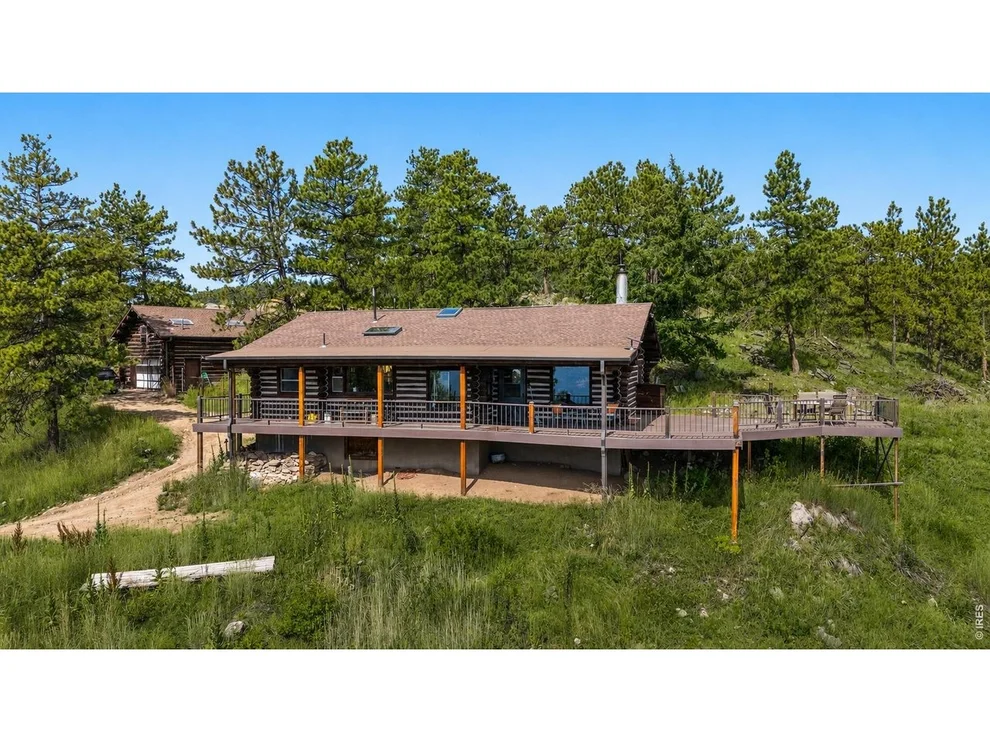Photo of 1327 Weaver Drive, Boulder, CO 80302
