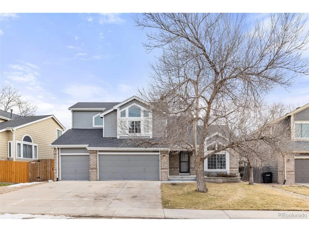 Unit for sale at 11076 W Dumbarton Cir, Littleton, CO 80127
