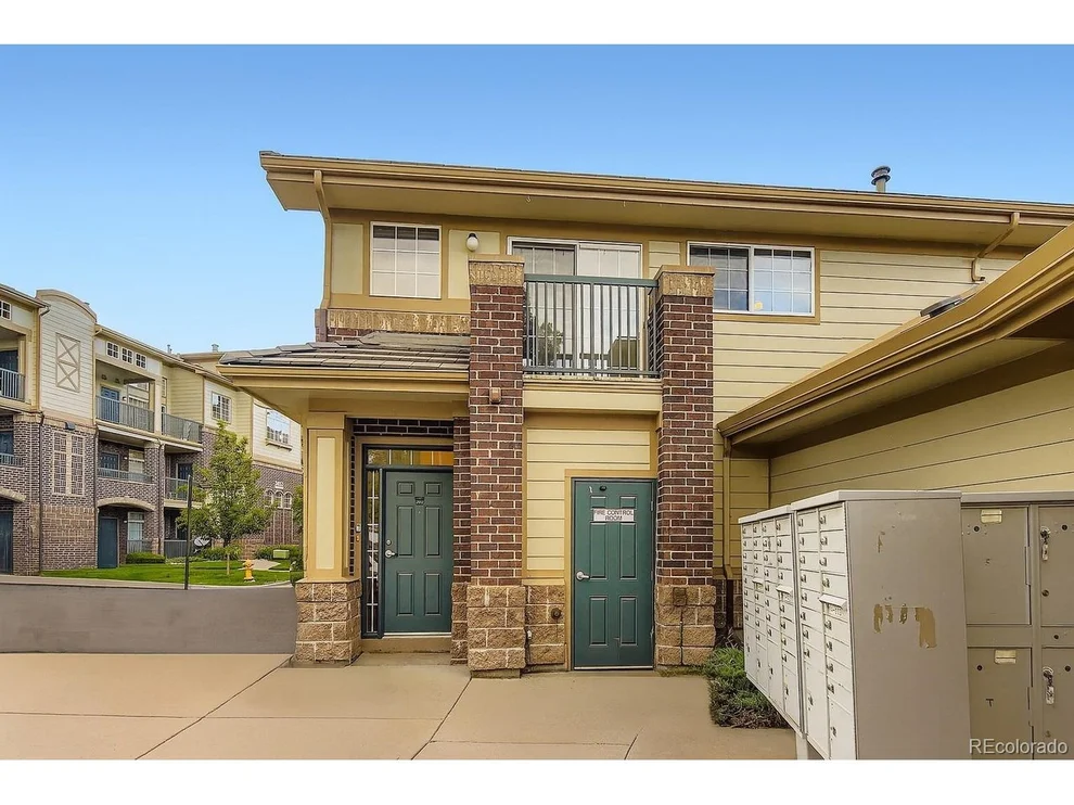 Unit for sale at 3866 S Dallas Cir, Aurora, CO 80014