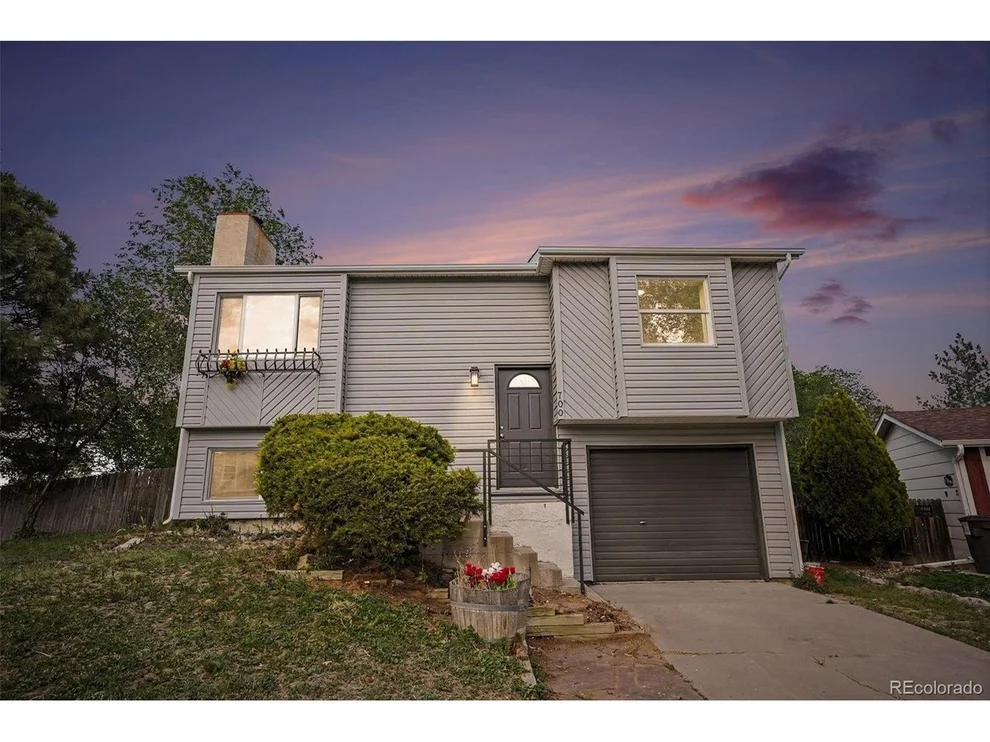 Unit for sale at 700 Autumn Pl, Fountain, CO 80817