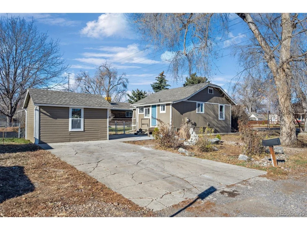 Unit for sale at 6200 W 10th Ave, Lakewood, CO 80214