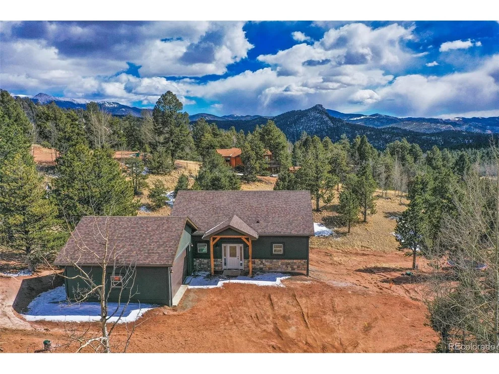 Unit for sale at 68 W Nevada Cir, Florissant, CO 80816