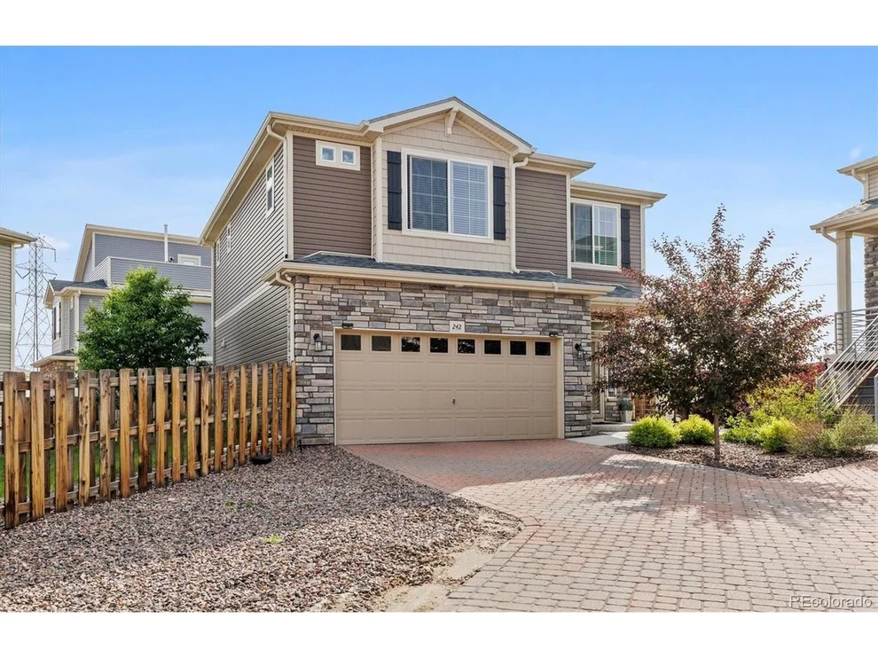 Unit for sale at 242 S Old Hammer Ct, Aurora, CO 80018