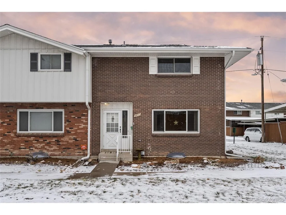 Unit for sale at 4052 S Yosemite St, Denver, CO 80237