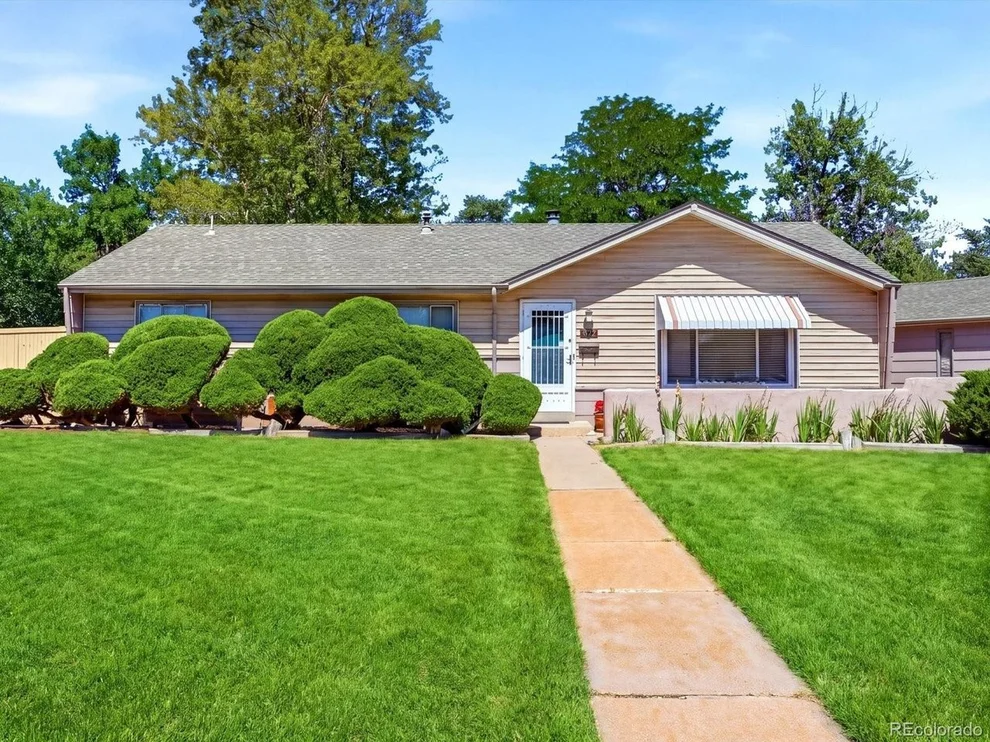 Unit for sale at 3415 S Hudson Way, Denver, CO 80222