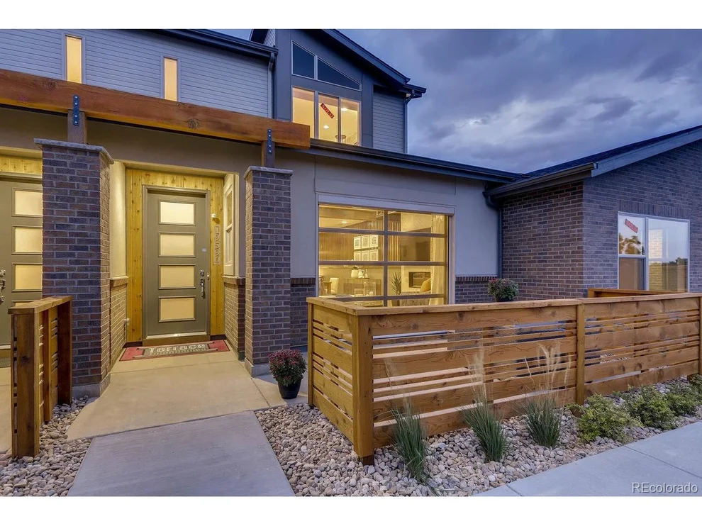 Unit for sale at 4049 S Teller St, Lakewood, CO 80235