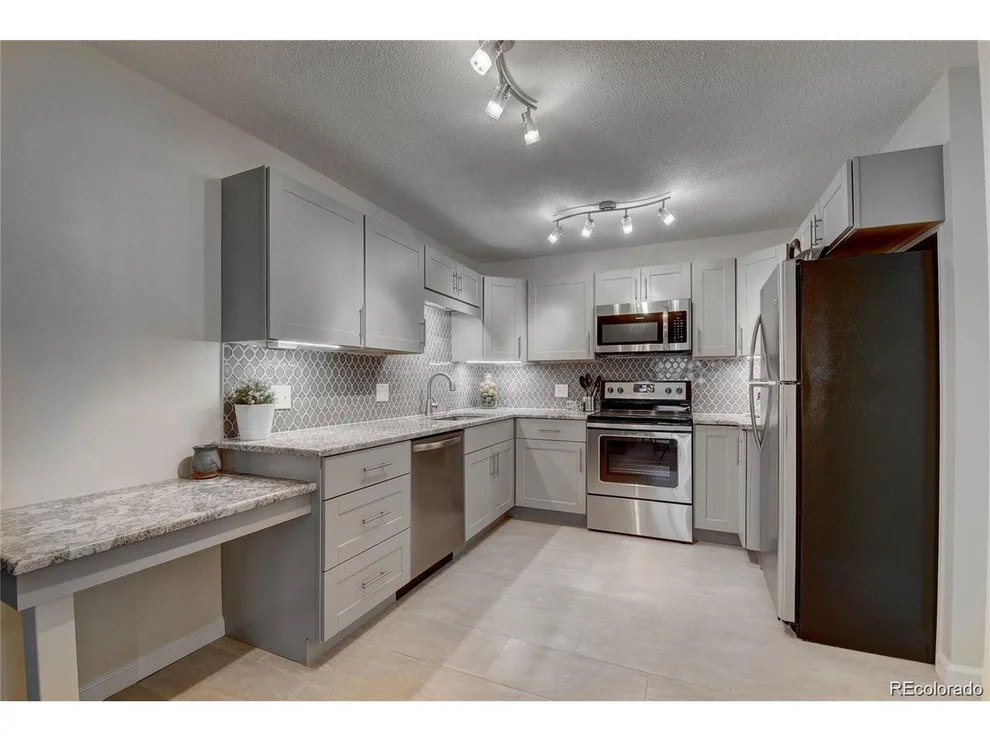 Unit for sale at 725 S Alton Way, Denver, CO 80247