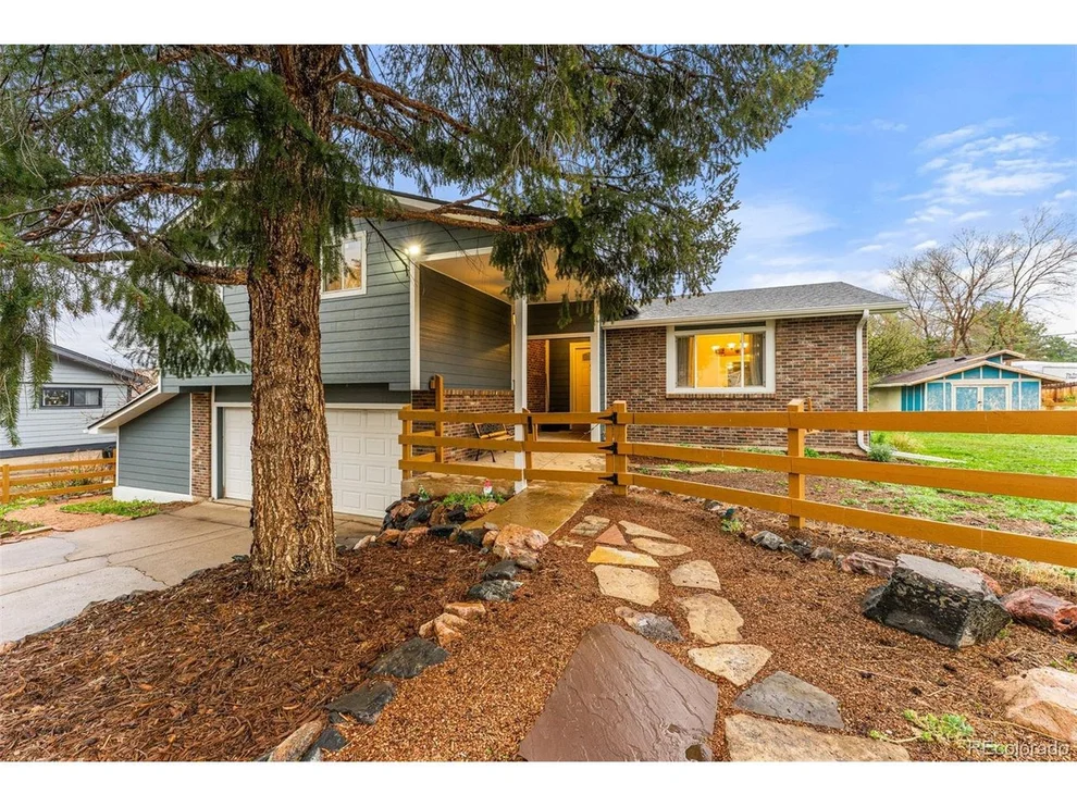 Unit for sale at 8822 S Balsam St, Littleton, CO 80128