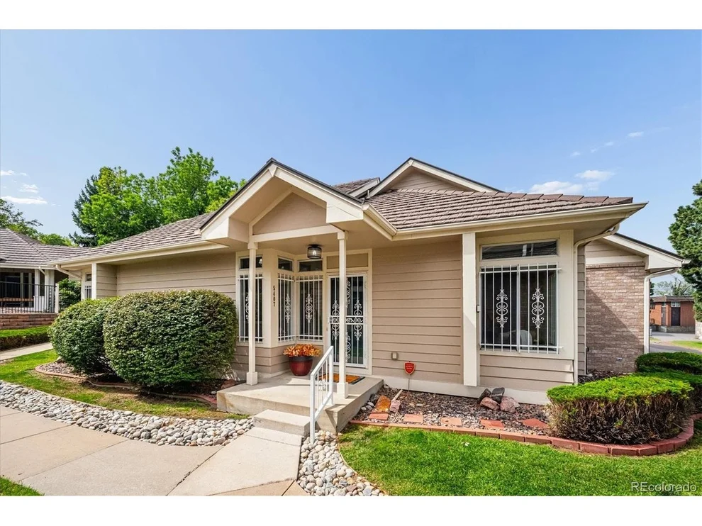 Unit for sale at 5407 W Iliff Dr, Lakewood, CO 80227