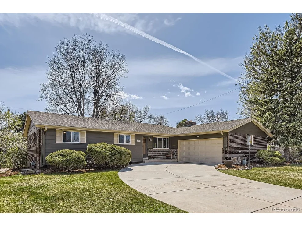 Unit for sale at 5876 W Canyon Ave, Littleton, CO 80128