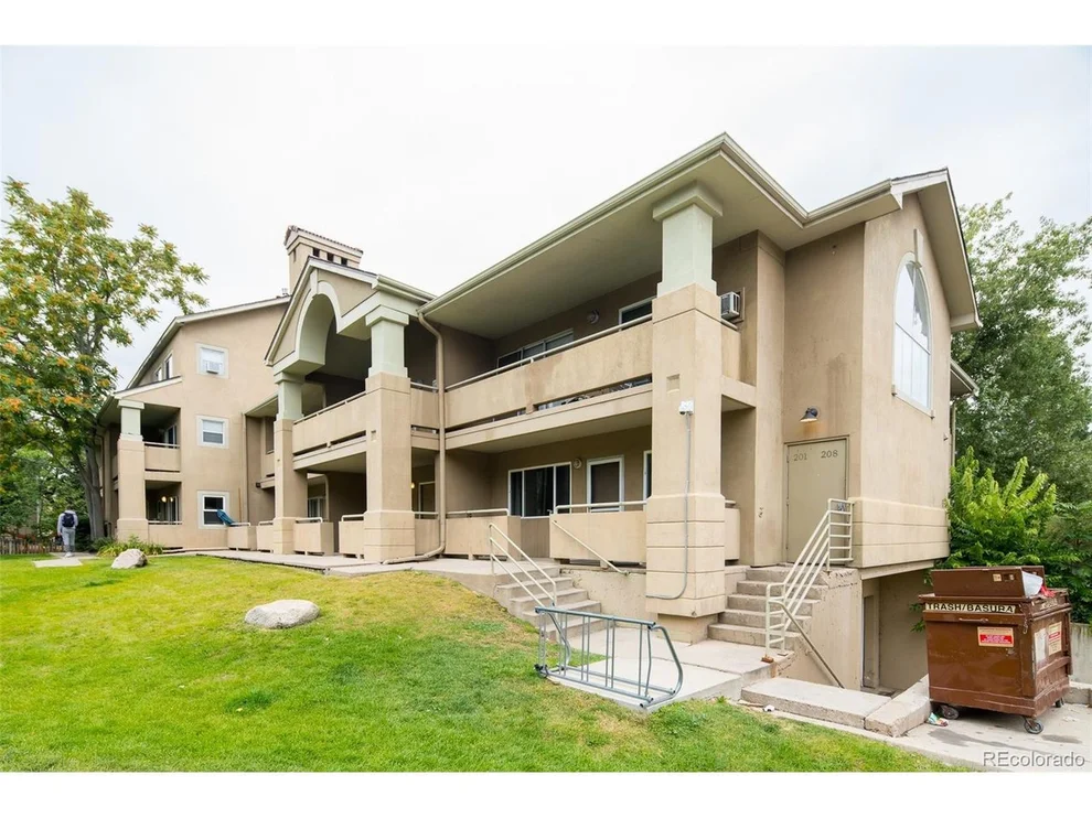 Unit for sale at 935 Broadway, Boulder, CO 80302