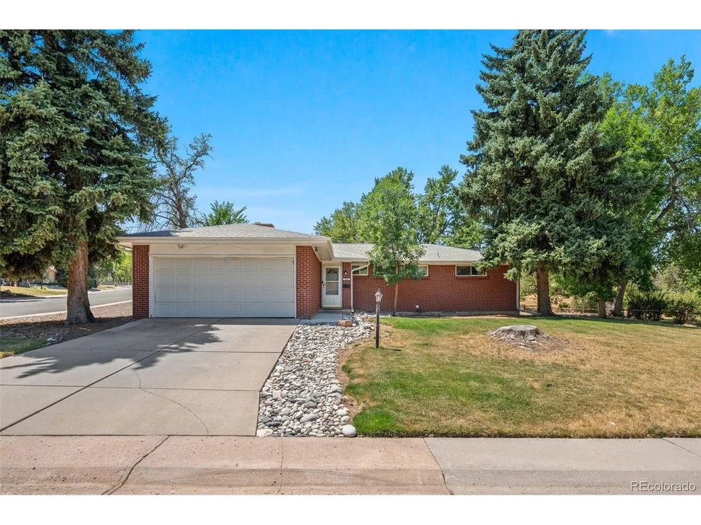 Unit for sale at 2896 E Euclid Pl, Centennial, CO 80121