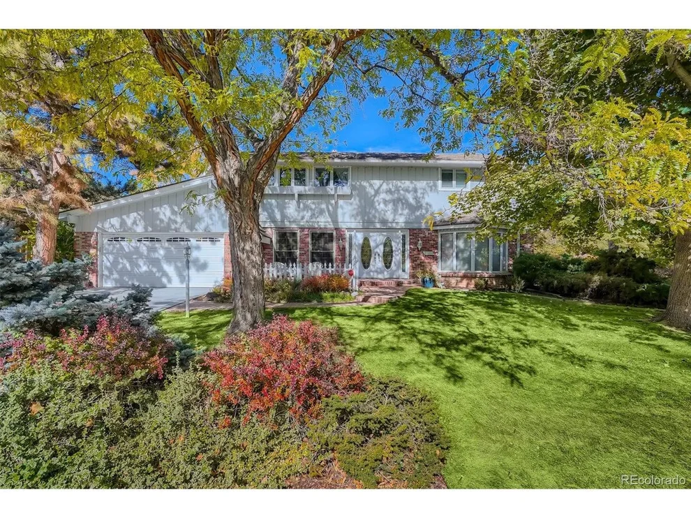 Unit for sale at 5945 W Portland Dr, Littleton, CO 80128