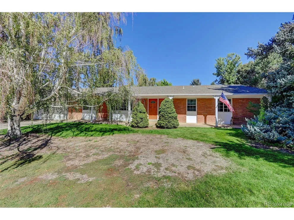 Unit for sale at 261 E Graves Ave, Centennial, CO 80121