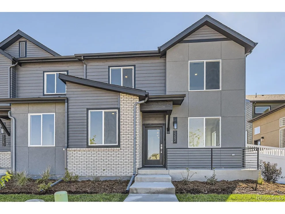 Unit for sale at 1242 S Algonquian, Aurora, CO 80018