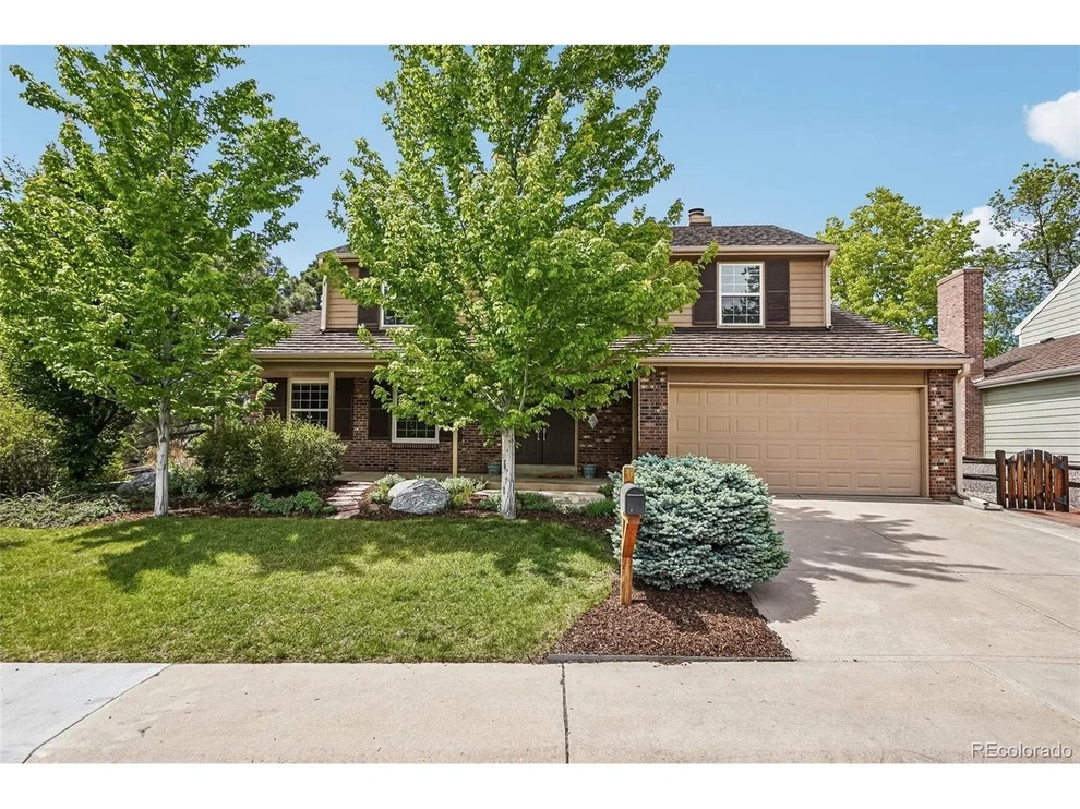 Unit for sale at 6103 E Long Circle N, Centennial, CO 80112