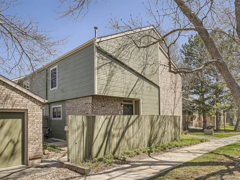 Unit for sale at 3439 S Ammons St, Lakewood, CO 80227