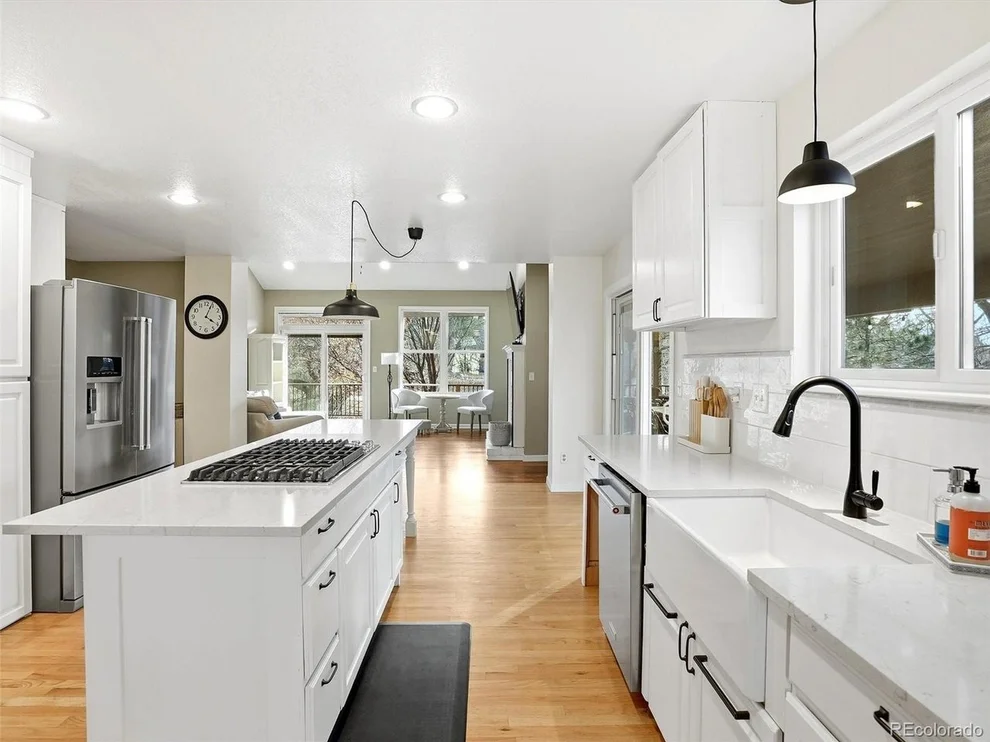 Unit for sale at 2480 W Jamison Way, Littleton, CO 80120