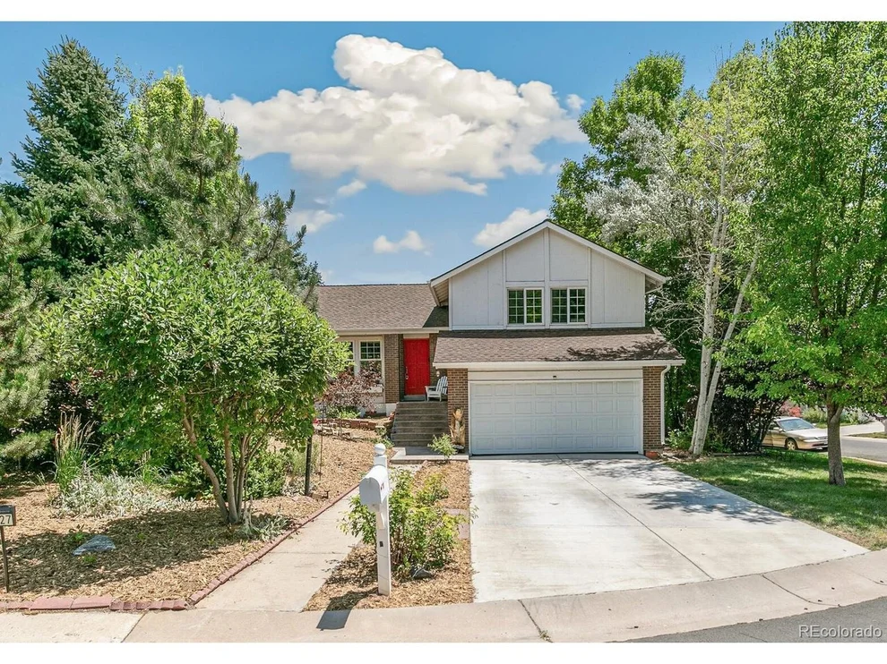Unit for sale at 6327 S Emporia Cir, Englewood, CO 80111