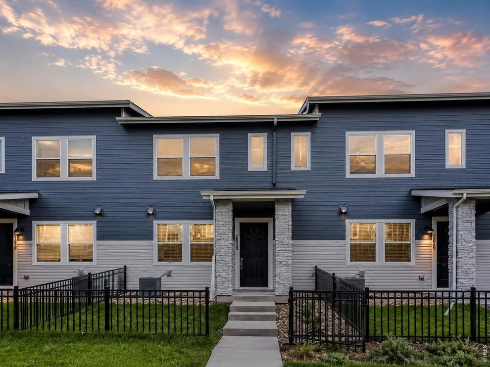 Unit for sale at 2835 Bear Springs Cir, Longmont, CO 80503