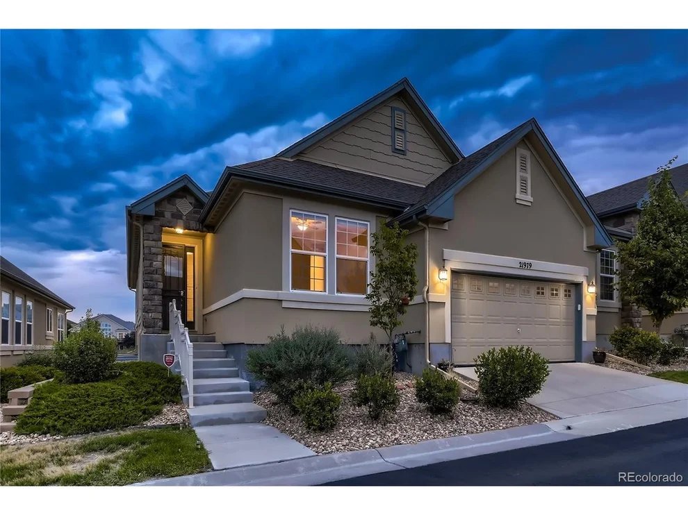 Unit for sale at 21979 E Euclid Dr, Aurora, CO 80016