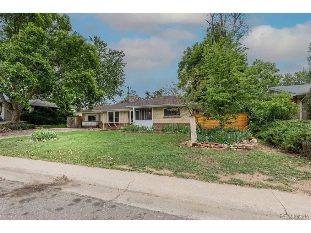 Unit for sale at 5810 S Greenwood St, Littleton, CO 80120