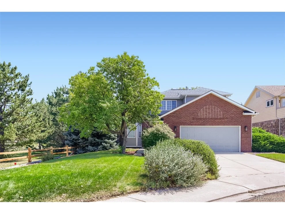 Unit for sale at 2054 Falcon Dr, Longmont, CO 80503