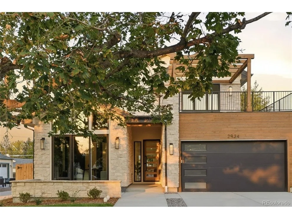 Unit for sale at 2934 S Bellaire St, Denver, CO 80222