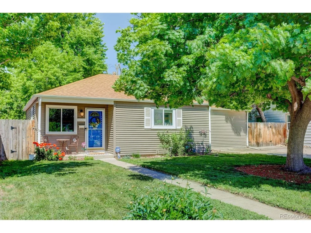 Unit for sale at 1621 S Wolcott Ct, Denver, CO 80219