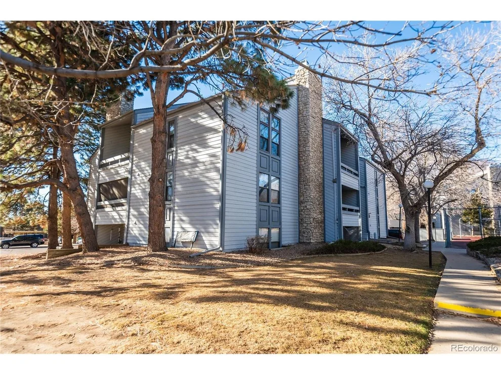 Unit for sale at 14091 E Tufts Dr, Aurora, CO 80015