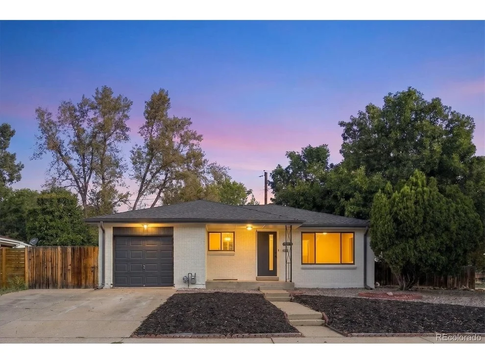 Unit for sale at 13899 E 25th Ave, Aurora, CO 80011